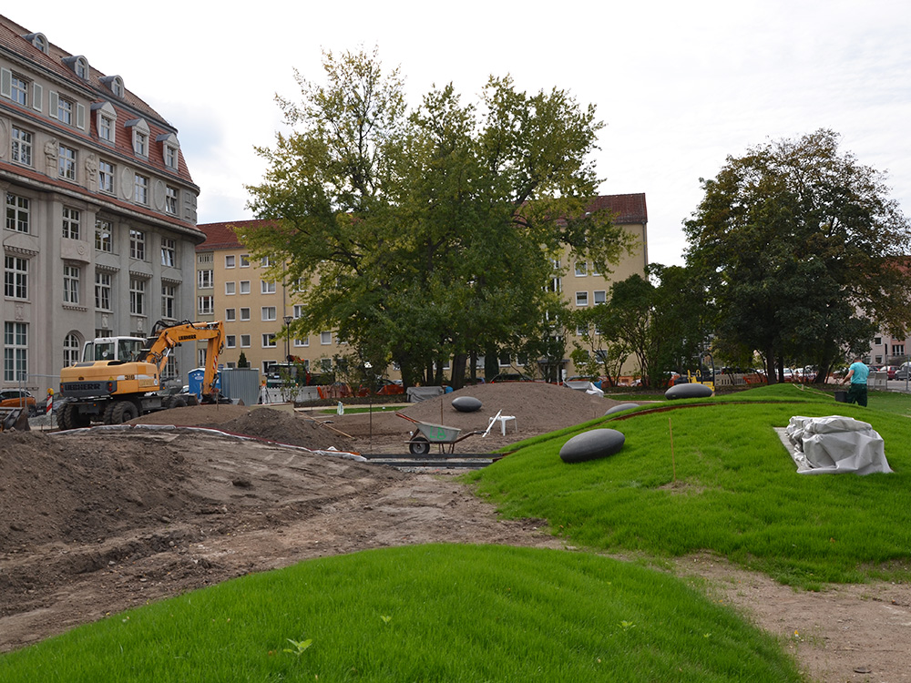 Hügellandschaft des Sternplatzes in Dresden während der Bauphase 2019